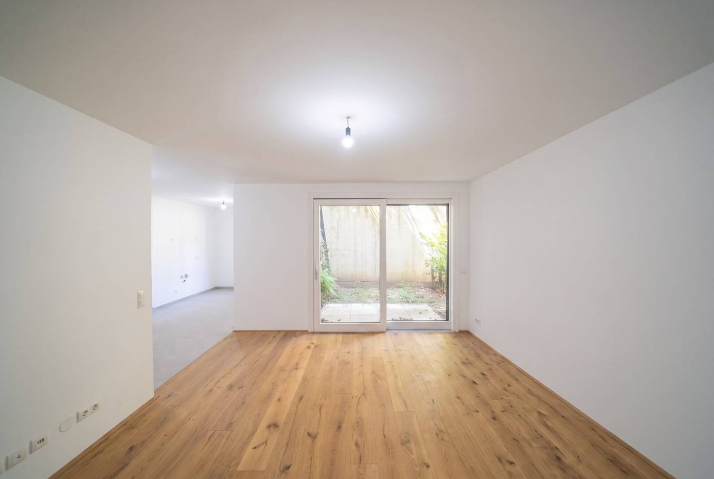Private outdoor space in prime location – elegant maisonette apartment with garden in the 19th district