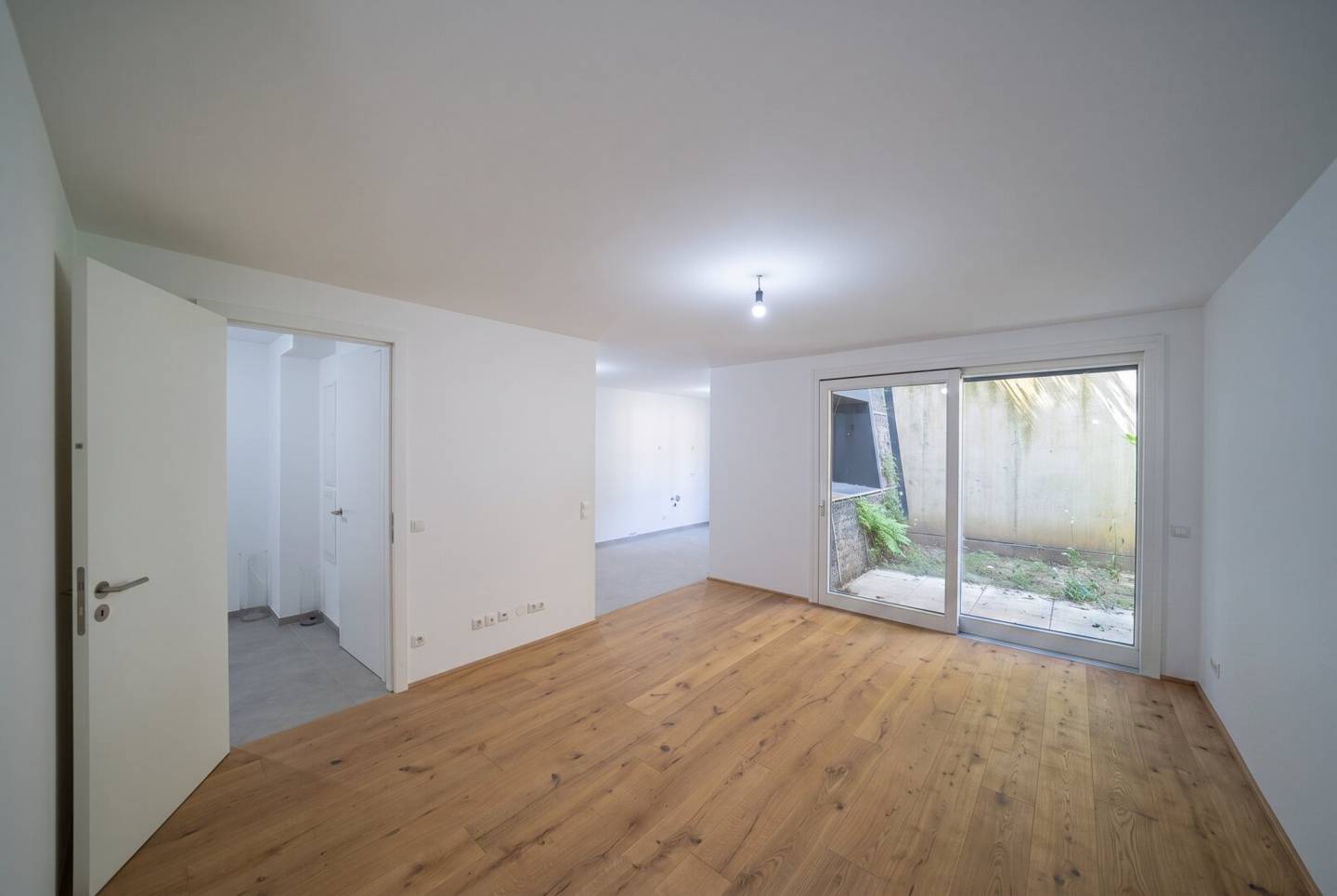 Private outdoor space in prime location – elegant maisonette apartment with garden in the 19th district