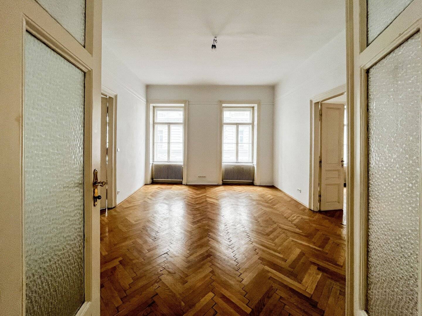 Classic Old Building Apartment