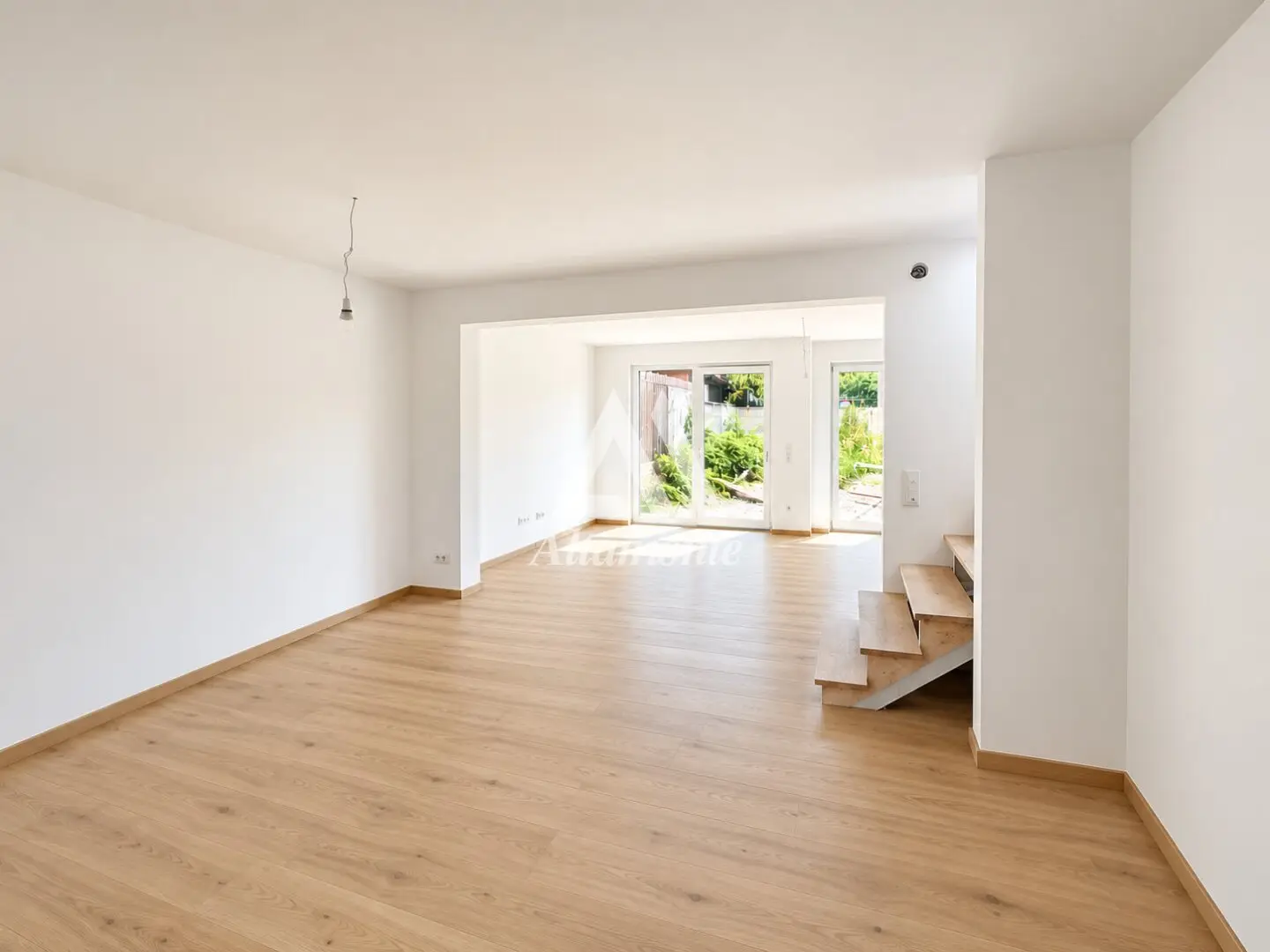 Neues entsteht in 1230 Wien – Moderner Neubau in Fertigstellung