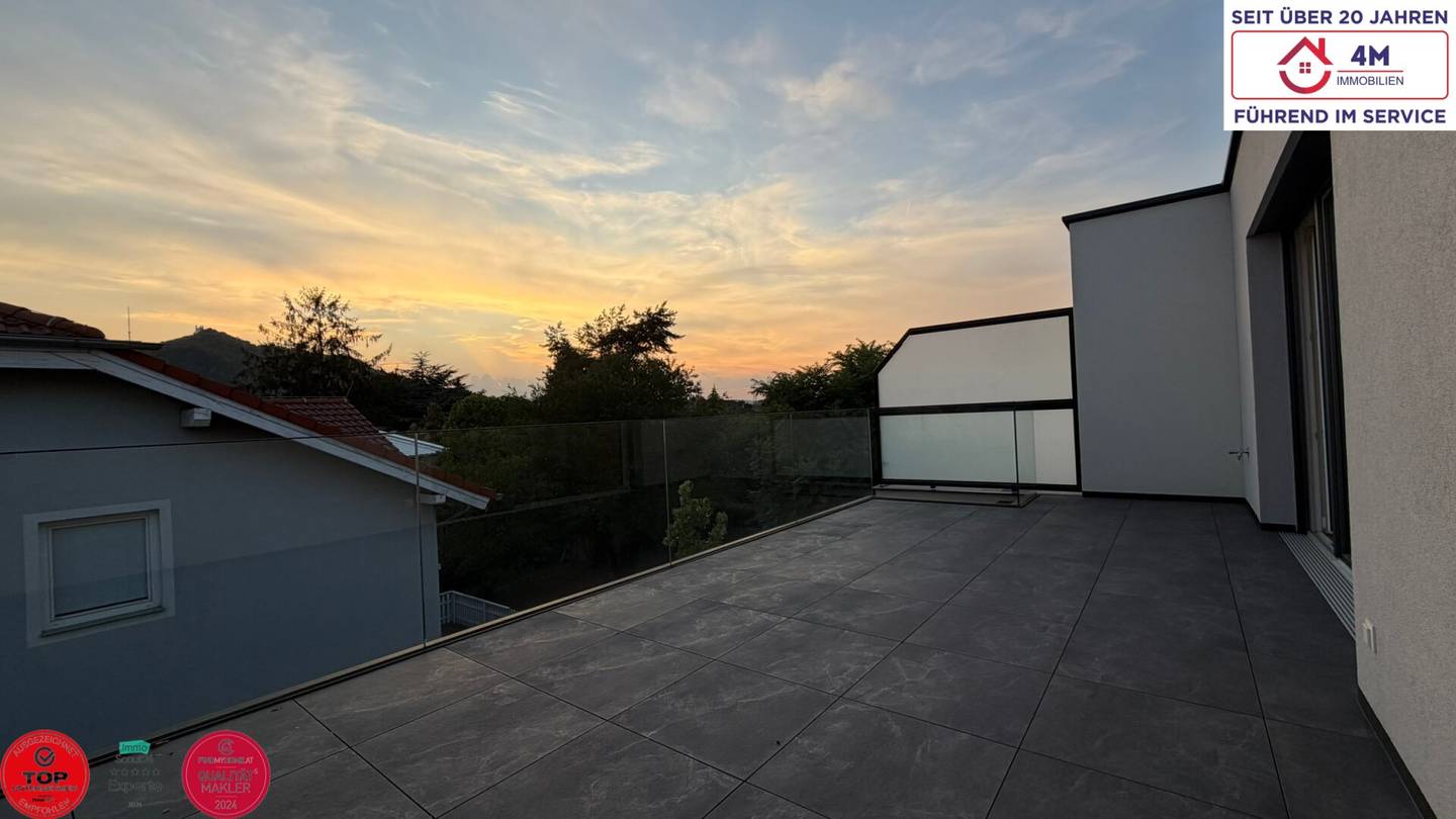 Schlüsselfertiges Reihenhaus mit Traumterrasse und Blickrichtung Kahlenberg