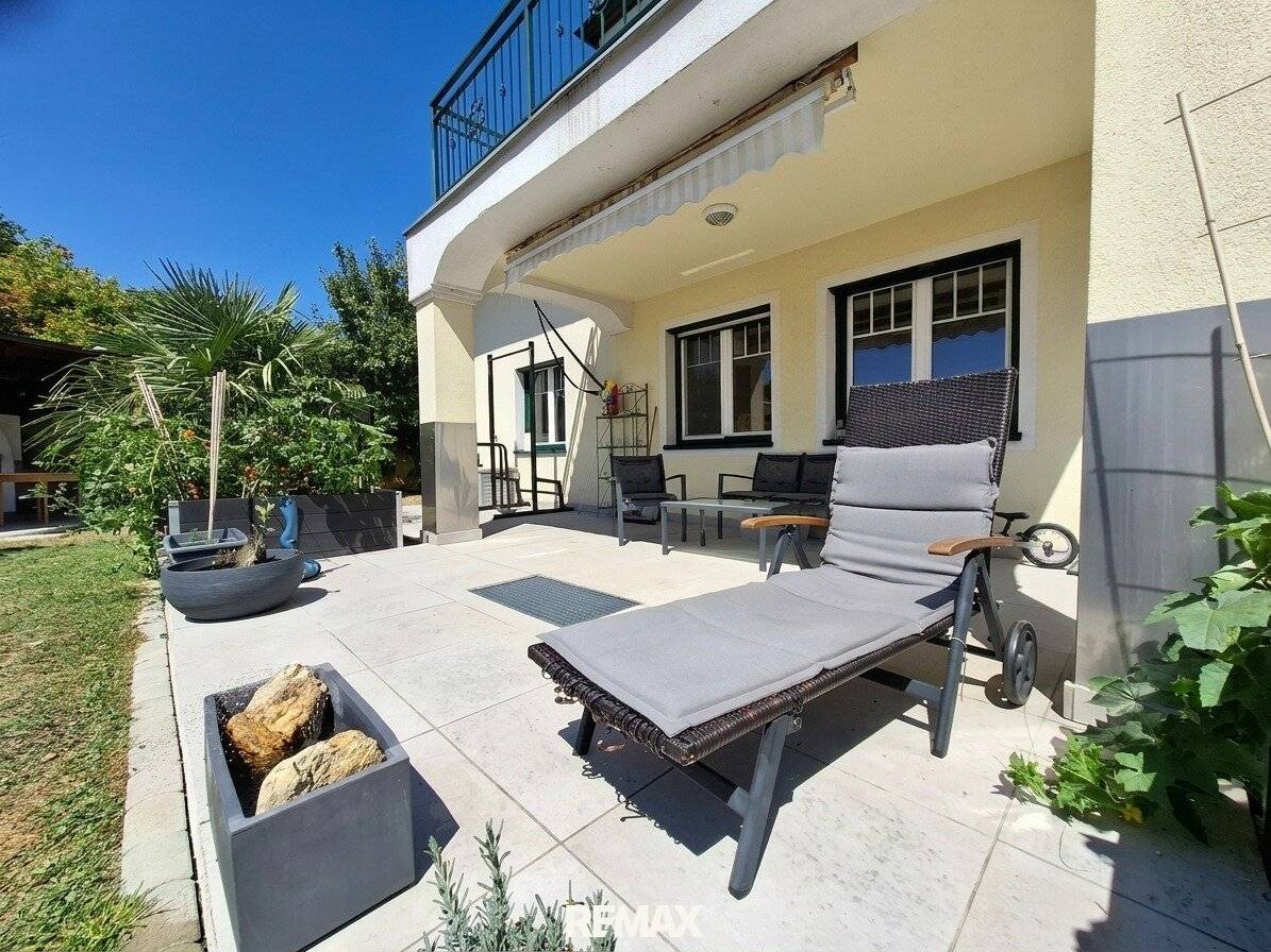 Exklusives Einfamilienhaus mit 280 m² Wohn- &amp; Nutzfläche in schöner Ruhe- und Aussichtslage