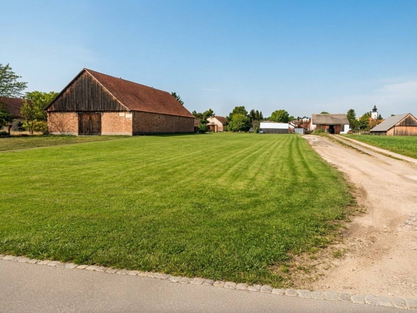517 m² plot around the corner from the Stammersdorfer Kellergasse Unobstructed view opposite