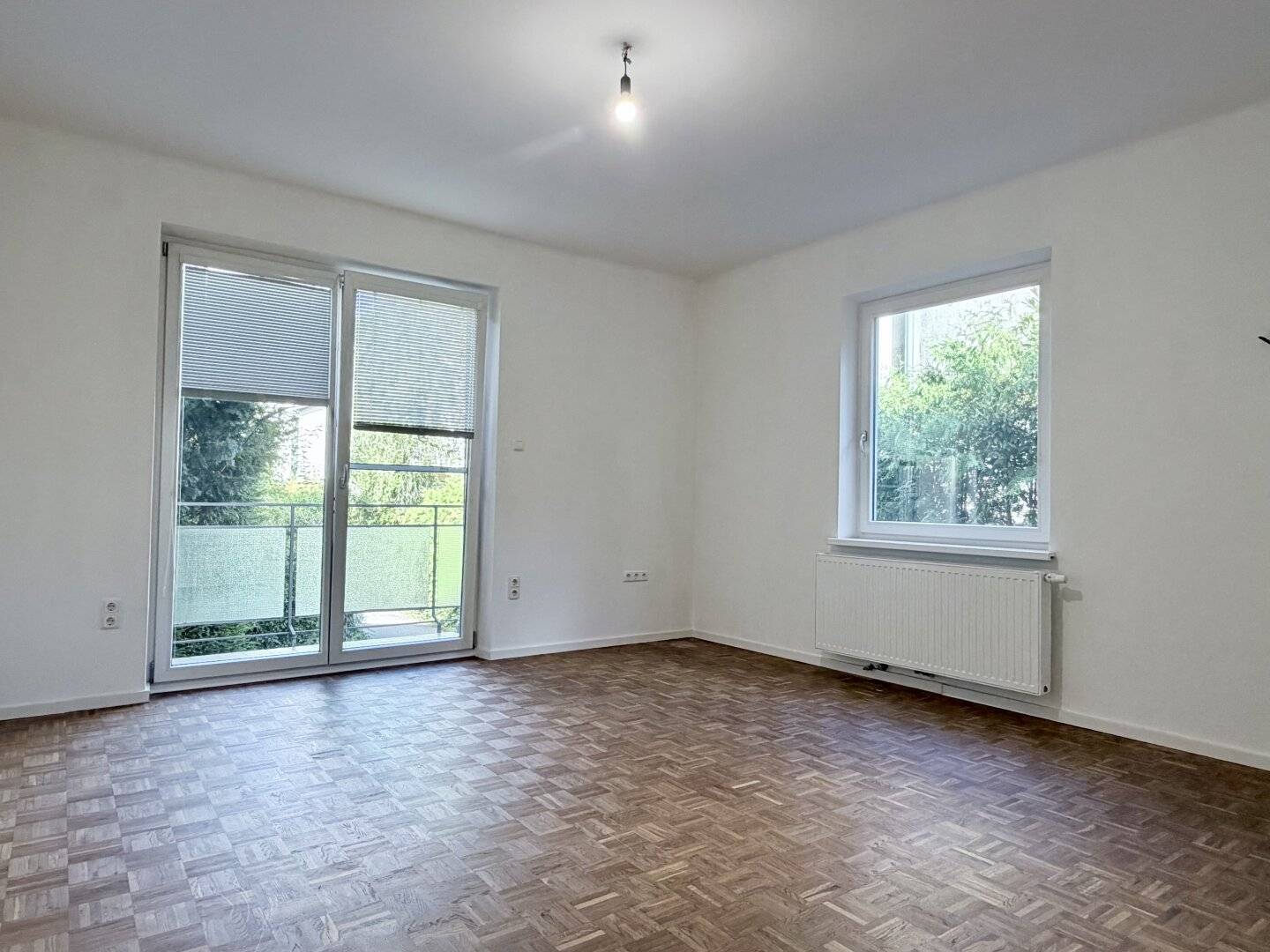 Charming 3-room apartment with balcony in absolute quiet location