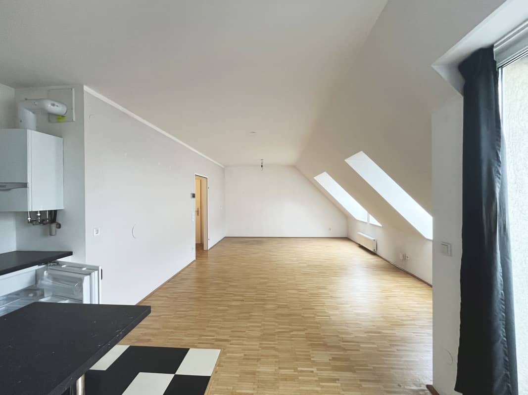 Dachgeschosswohnung mit Freifläche und Aufzug