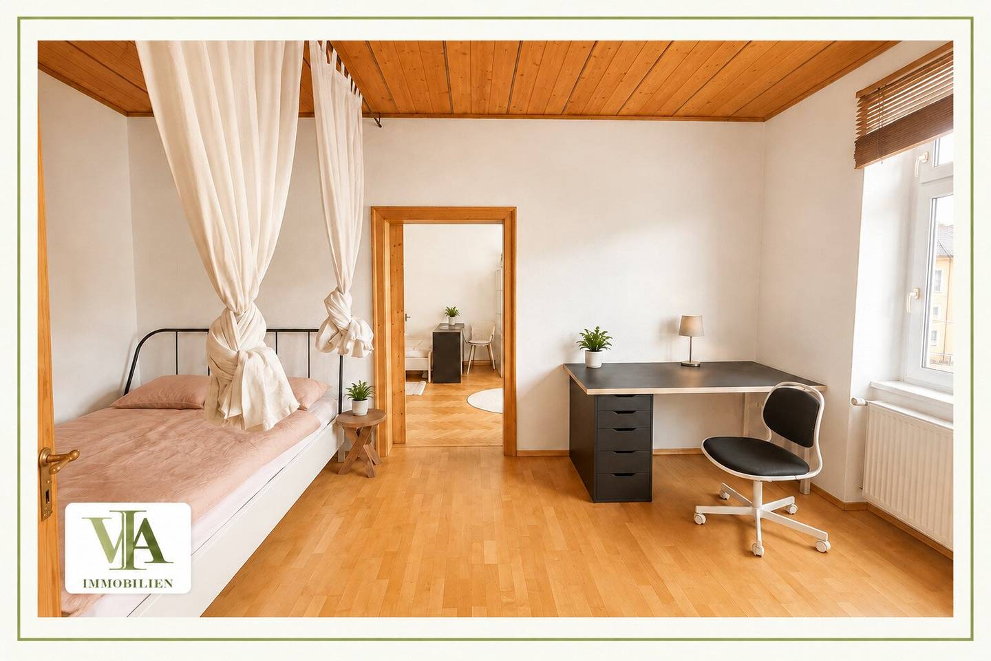 Bright and spacious 4-room apartment with a total of approx. 87 m² usable area in Leopoldstraße in Innsbruck for sale
