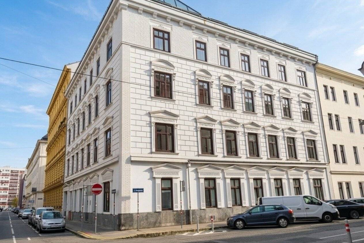 Renovated attic apartment near Augarten and Praterstern Vacant