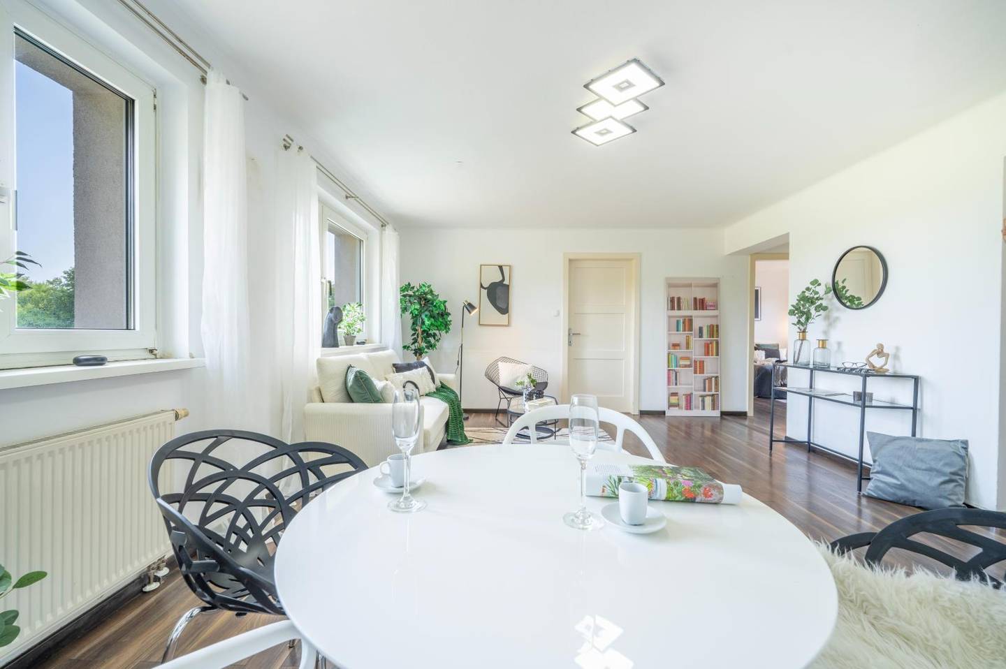 Bright apartment in Walserfeld with parking