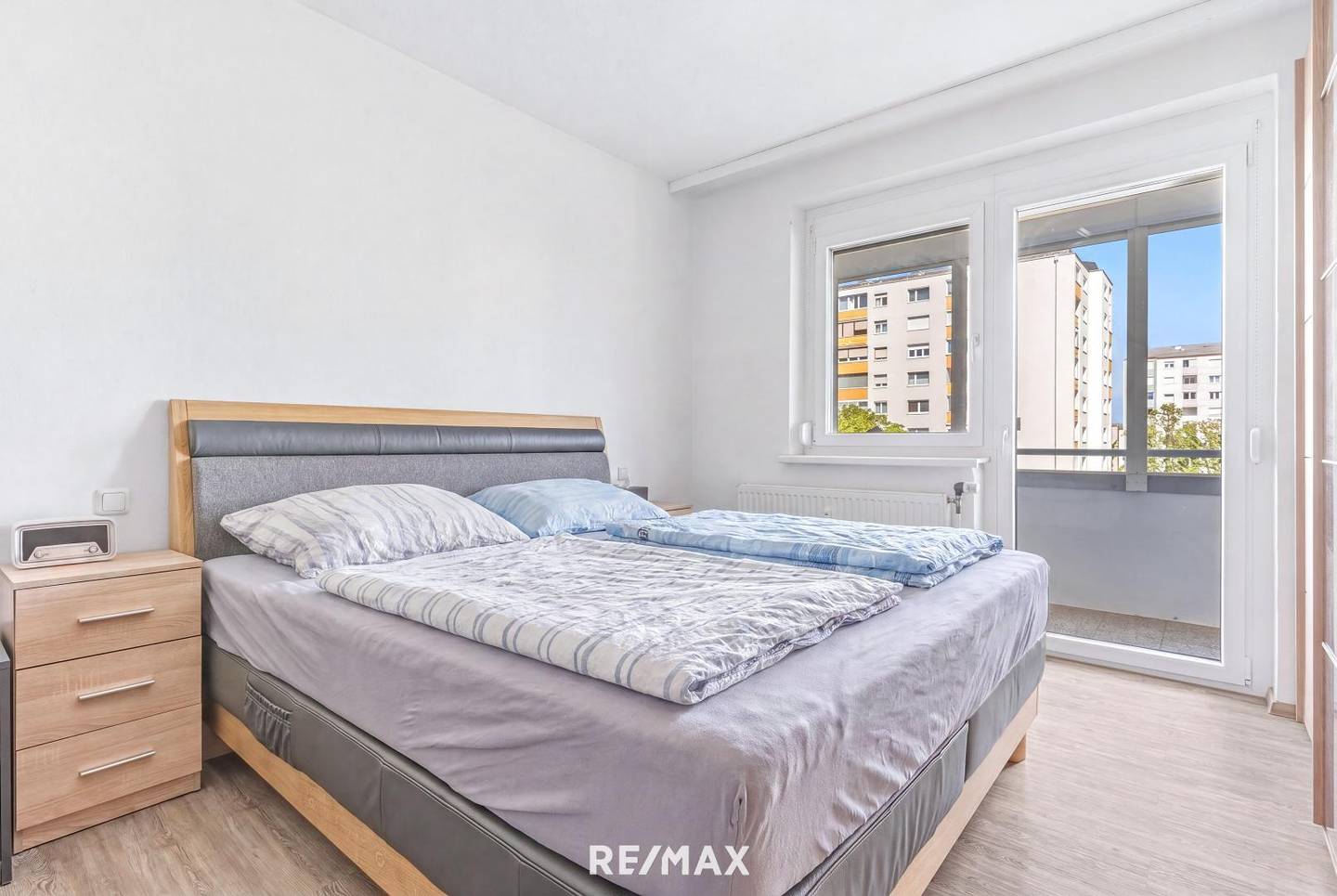 Modernisierte Wohnung mit Loggia und eigenem Stellplatz