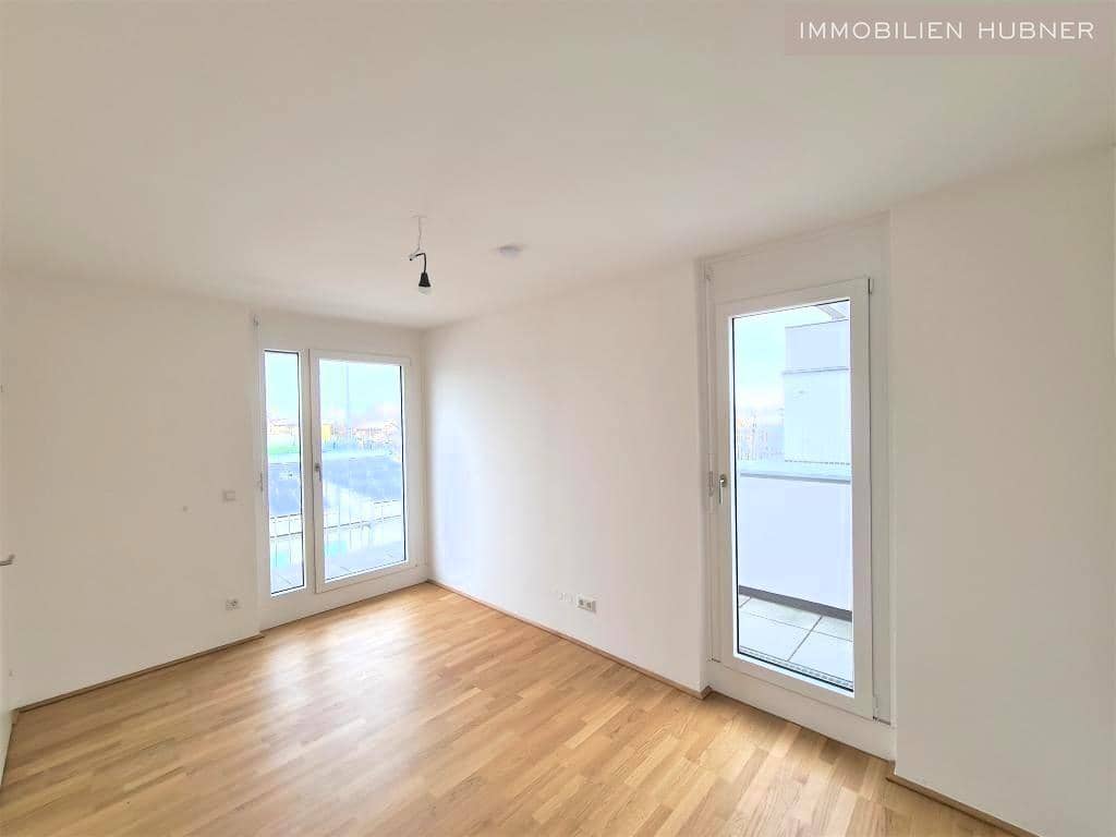 Dachgeschosswohnung mit großer Terrasse nahe Shopping Center Nord