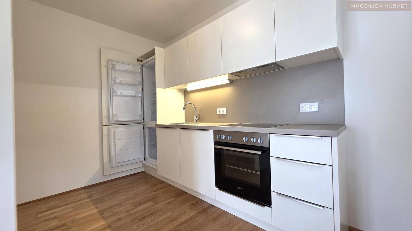 Wohnung mit großem sonnigen Balkon und Kühlung