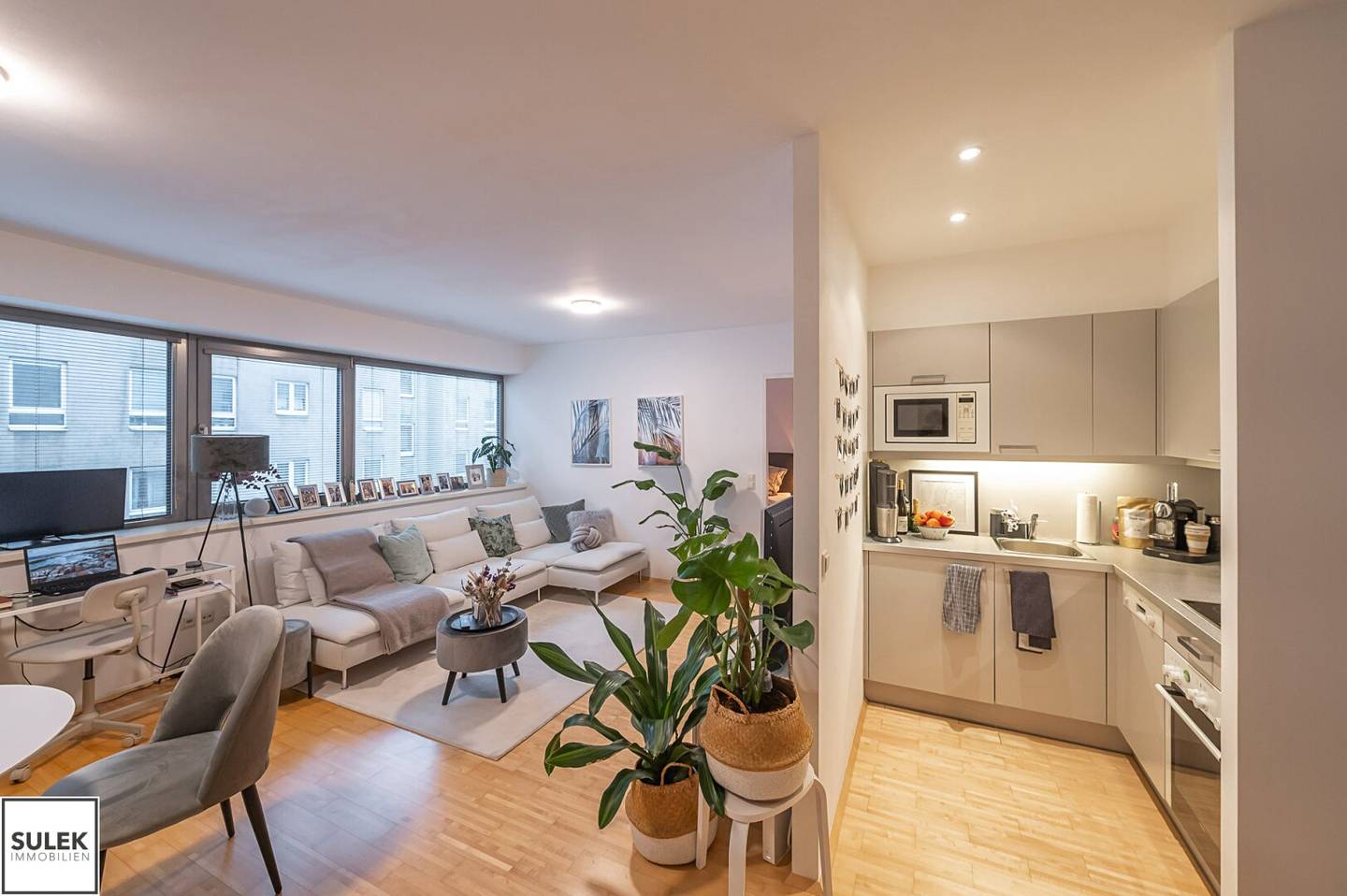 Cozy west-facing 2-room new building apartment in Kaiserstraße available from 01.12