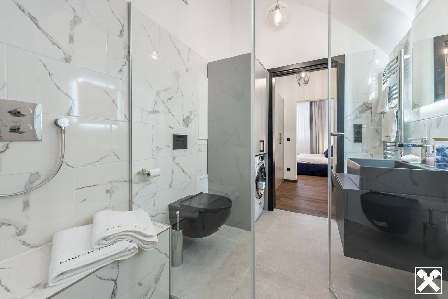 Apartment in listed historic building rented until 2029