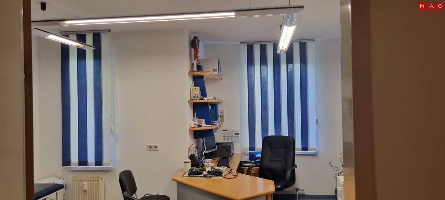 Modern, bright medical office office retail space in the sought after Wohnpark in Haid Ansfelden available immediately