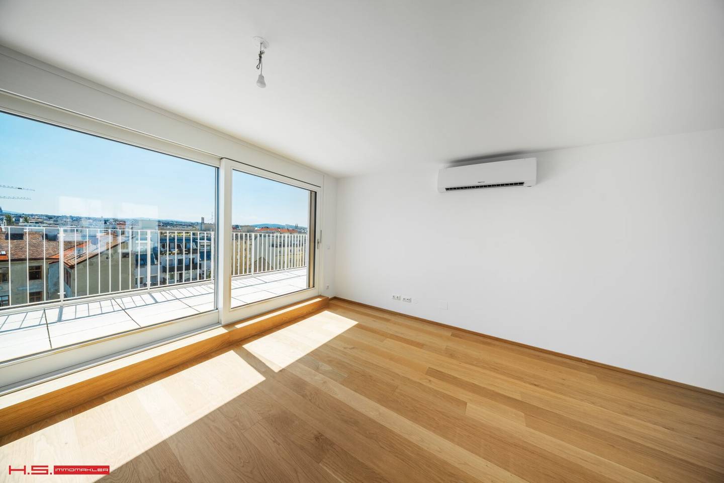 KUTSCHKERMARKT - ONLY 5 FANTASTIC ROOFTOP FIRST OCCUPANCIES OF TOP CLASS - BUILT 2026 - GREEN AND DISTANT VIEW - GARAGE OPTION - DGNB Gold Certification