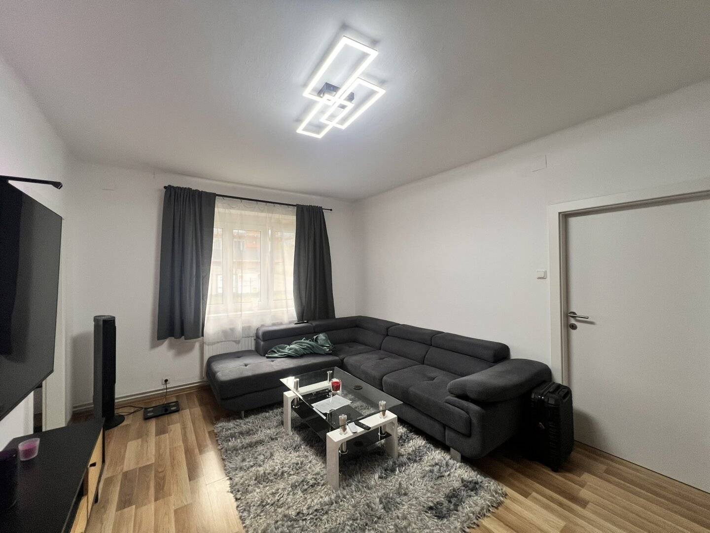 clean rental apartment with balcony in Leoben