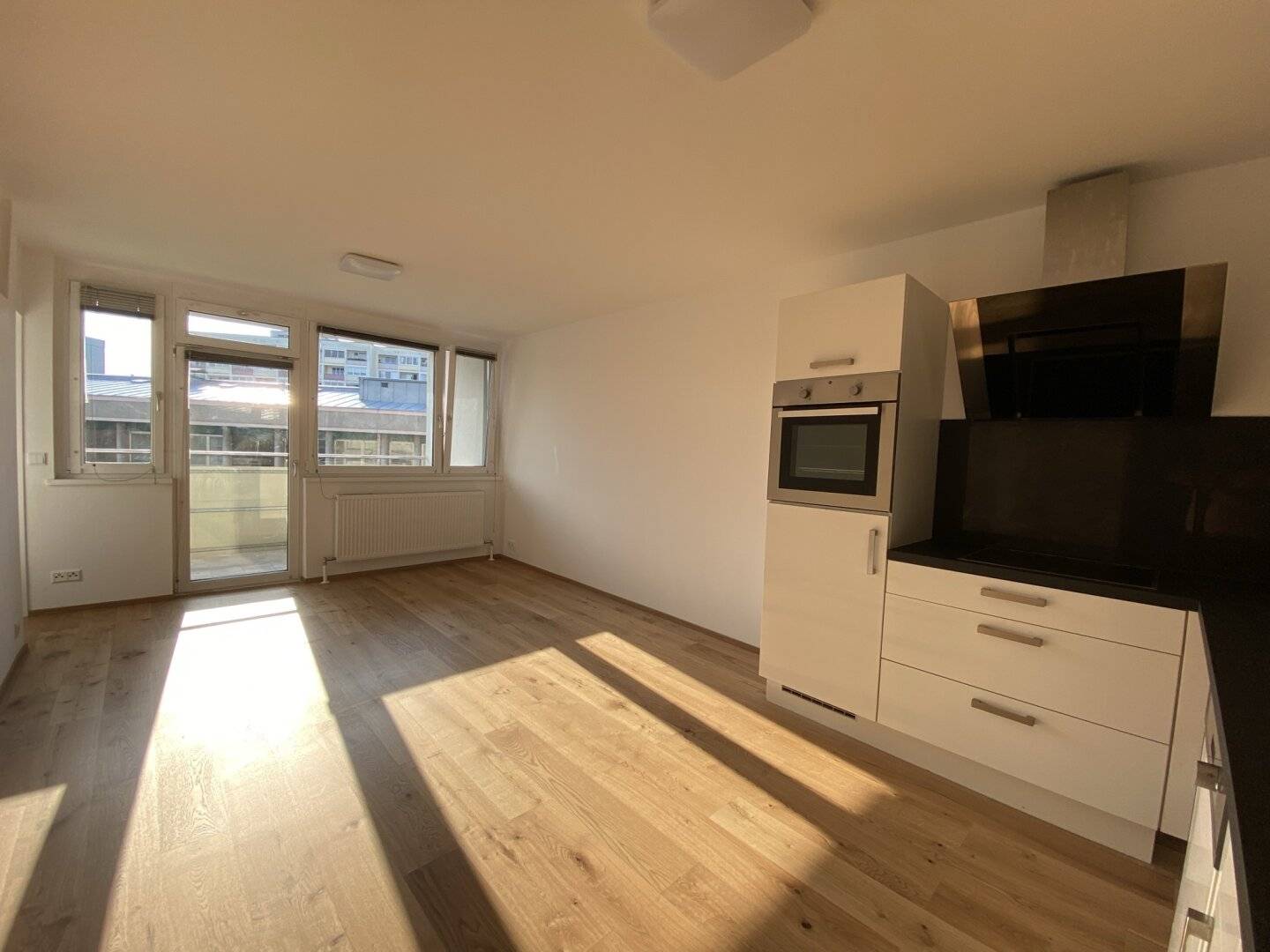 Zwei-Zimmer-Wohnung Loggia und toller Aussicht | LEHEN