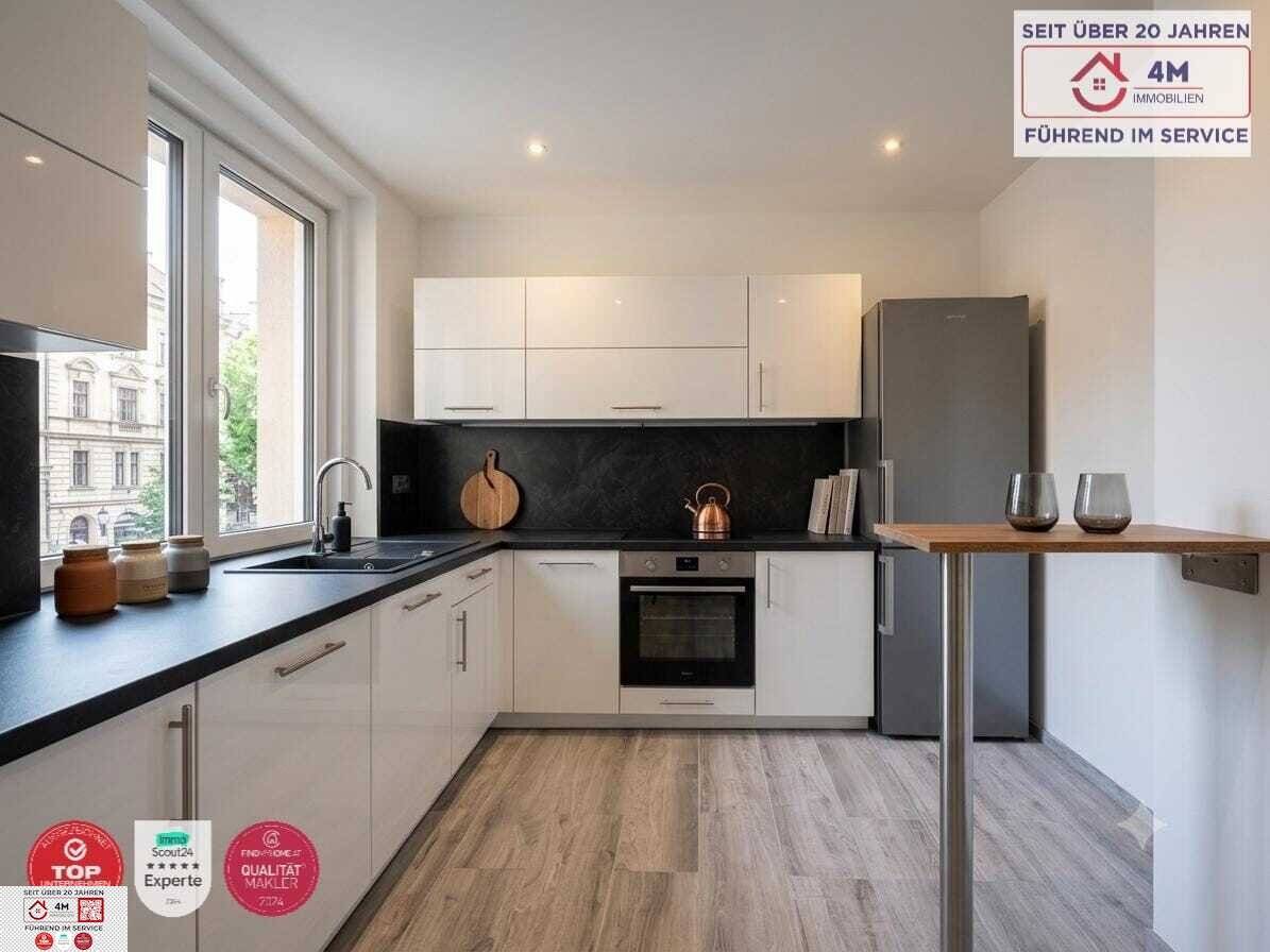 TOP-INVESTMENT (55 m²) nahe U1: Vollsanierter Erstbezugs-Traum im 3. Liftstock – Moderne Wohnküche, Parkblick &amp; getrennt begehbare Zimmer!