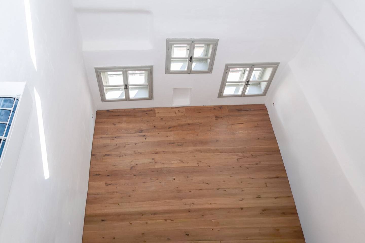 Wohnung Top 3 in denkmalgeschütztem Haus im Zentrum von Neusiedl