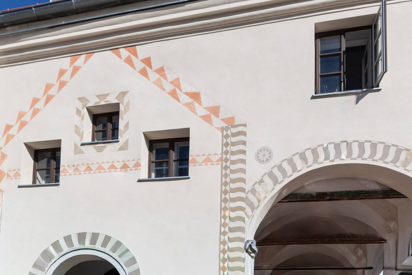 Wohnung Top 3 in denkmalgeschütztem Haus im Zentrum von Neusiedl
