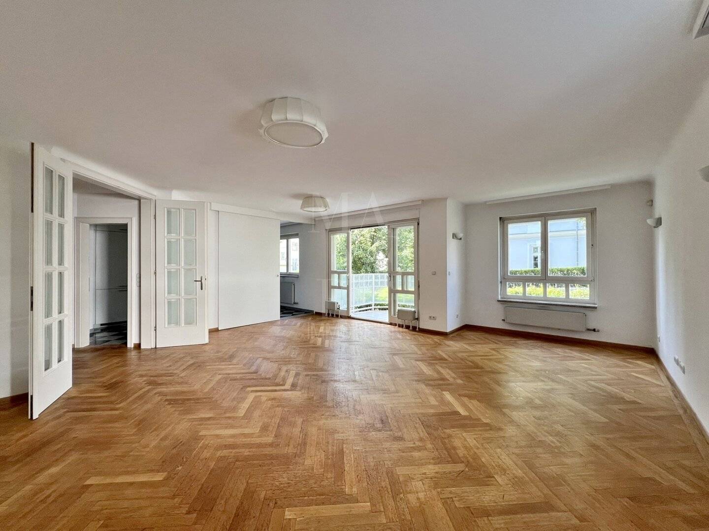 schöne, sehr gepflegte Neubauwohnung mit Balkon in bester Cottagelage