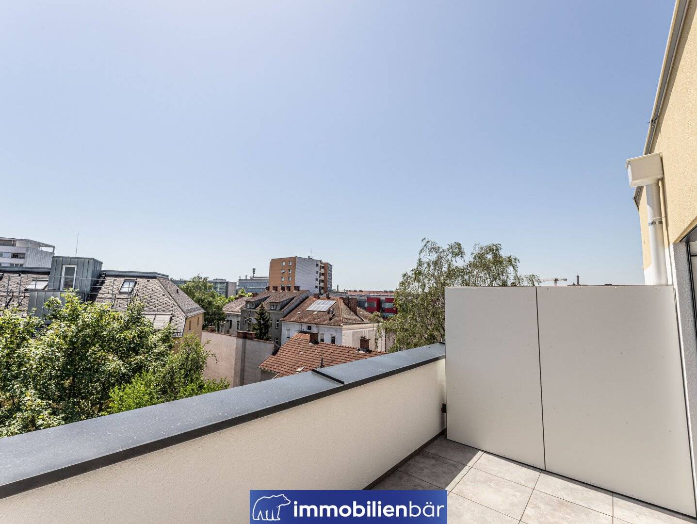 Traumhafte Dachgeschoss-Maisonette mit sonniger Dachterrasse und Balkon