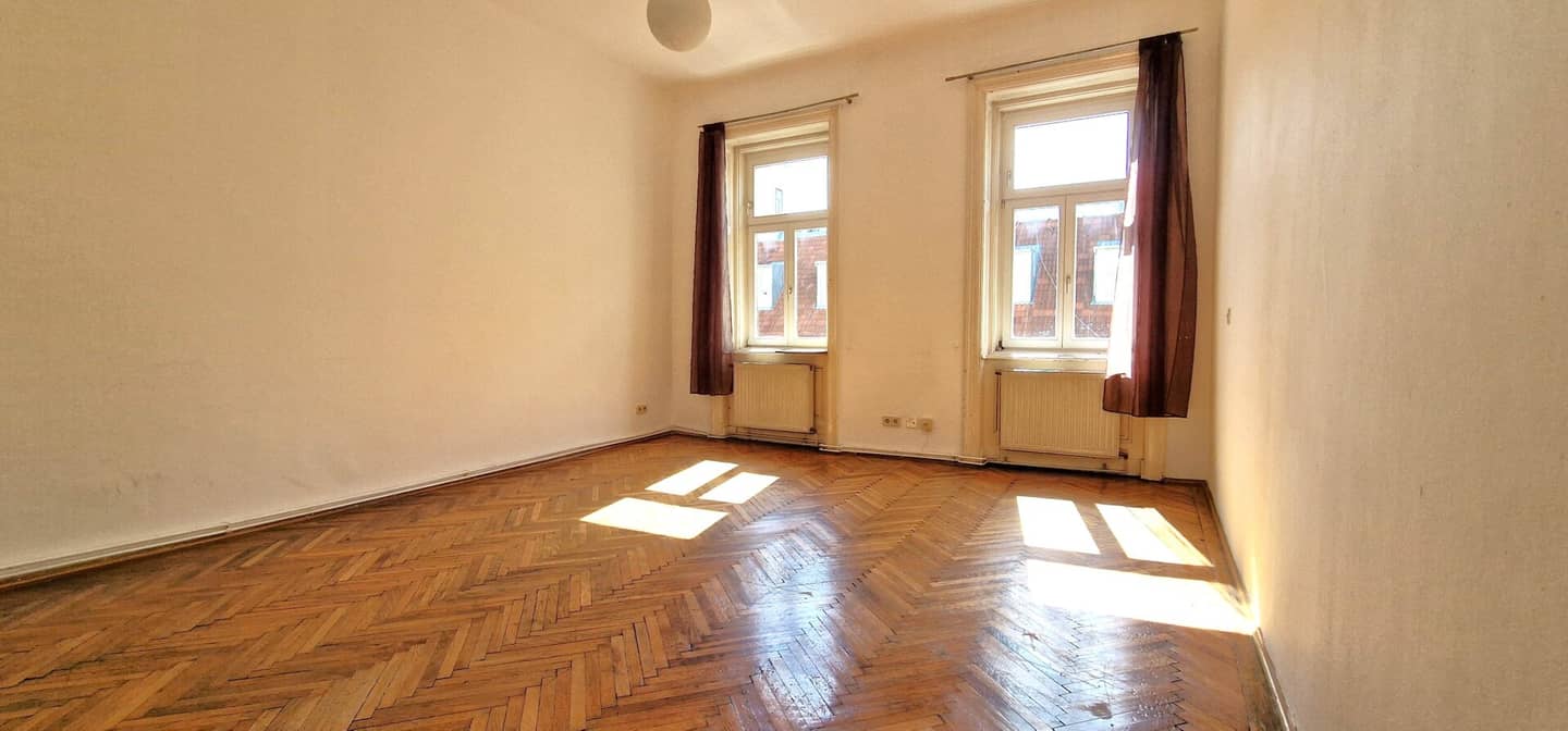 Helle 2-Zimmer-Wohnung - charmanter Altbau – ab sofort verfügbar