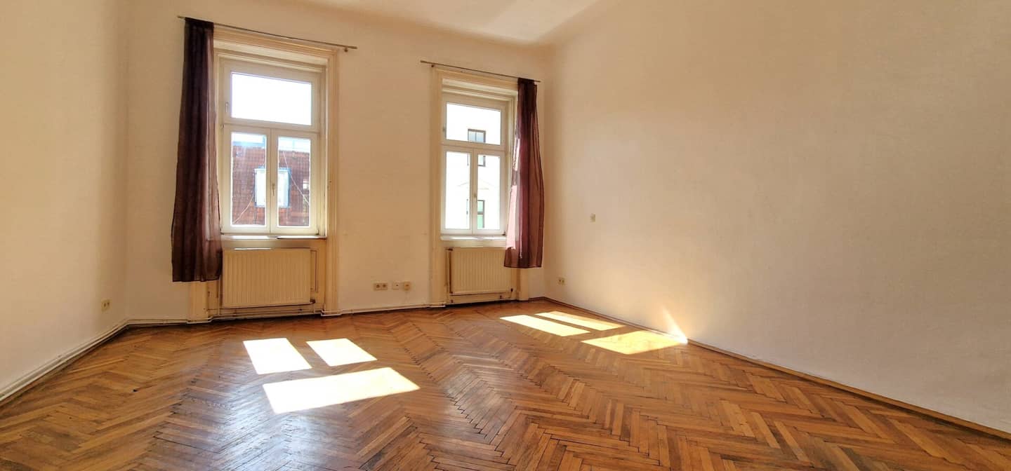 Helle 2-Zimmer-Wohnung - charmanter Altbau – ab sofort verfügbar