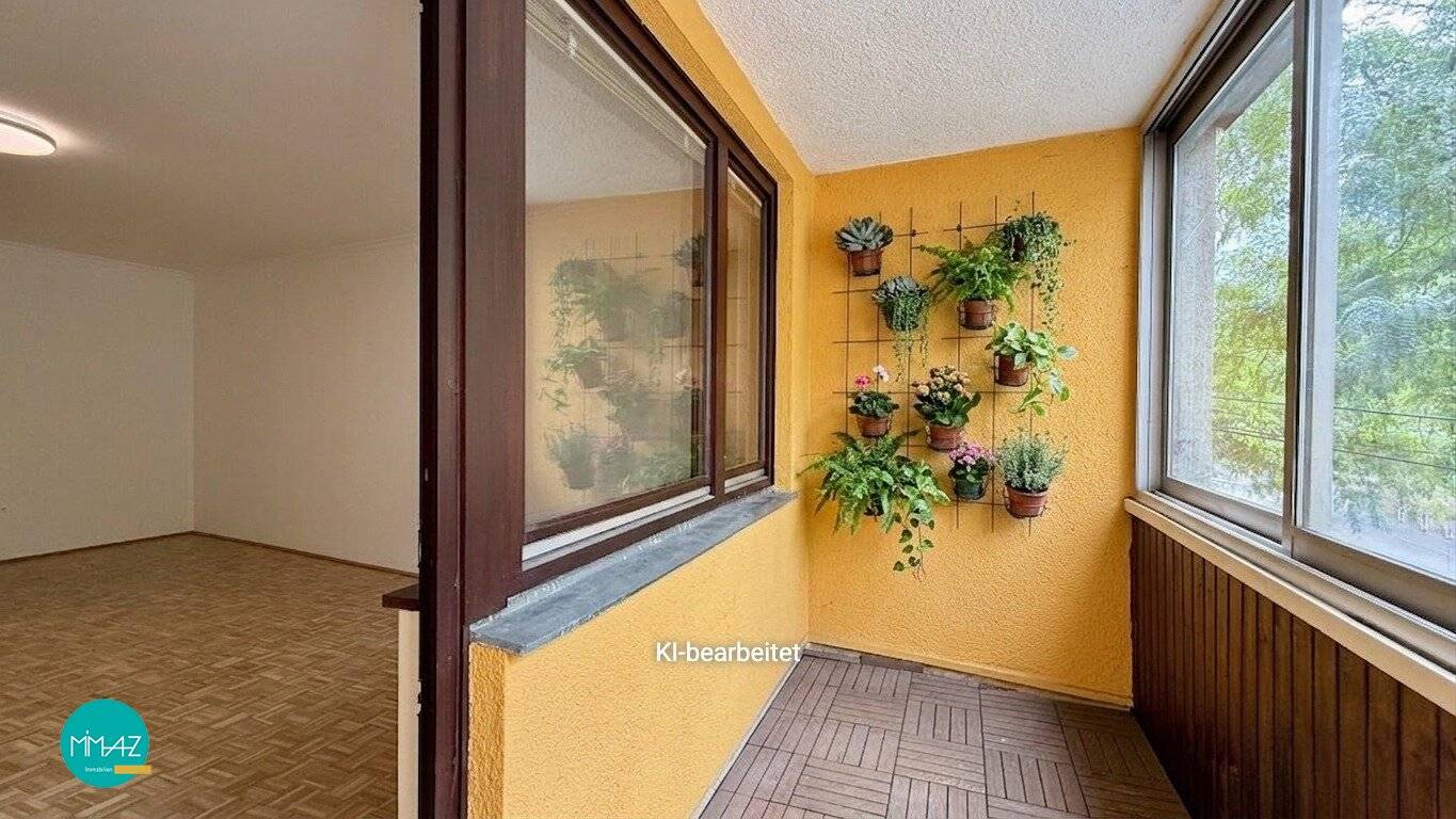 Ideal floor plan! Bright 2-room apartment with south loggia on 2nd floor with elevator! Single or couple apartment! Excellent infrastructure! No transfer fee!