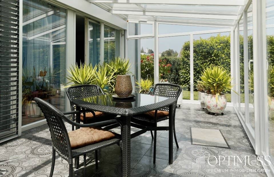 Luxurious villa in urban green quiet location in the 19th district for discerning owners or investors