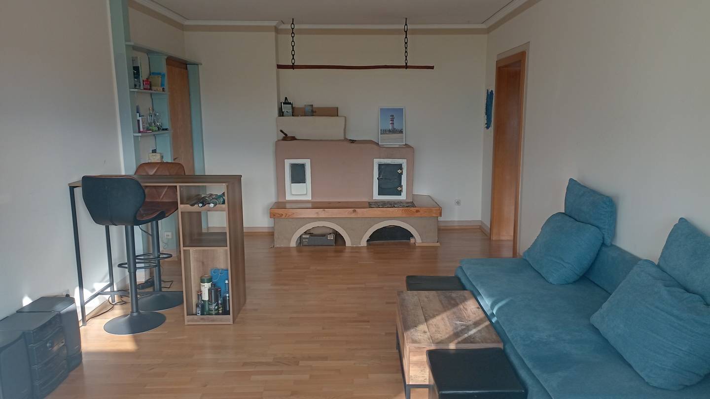 Gepflegte Wohnung mit großem Garten und Loggia
