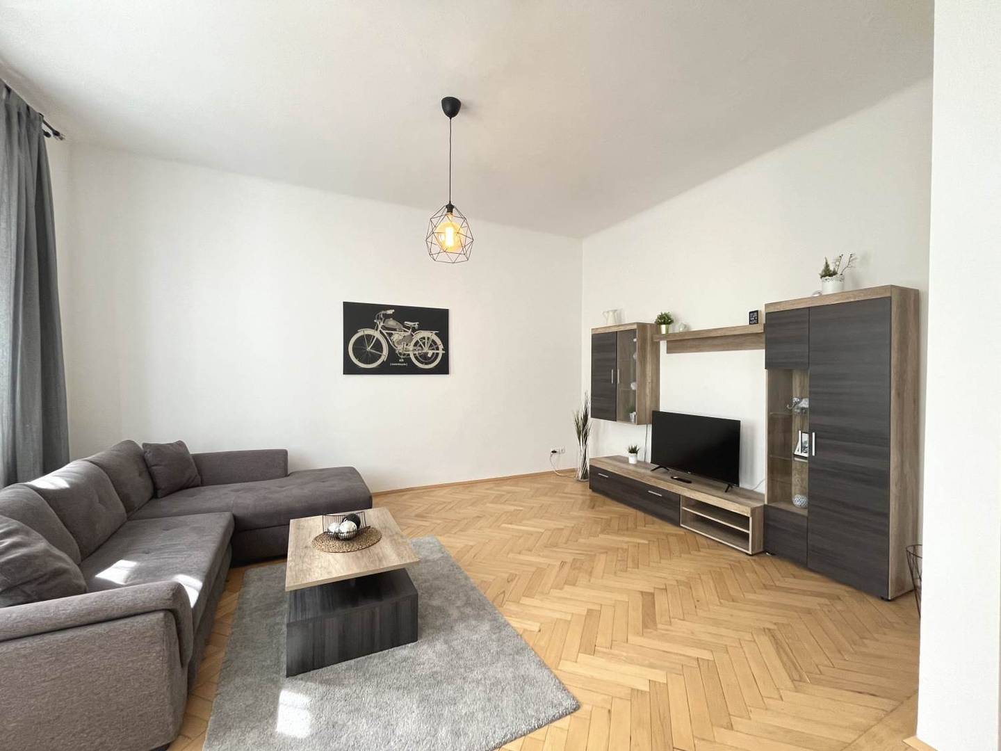 Altbauwohnung möbliert nahe Donaukanal