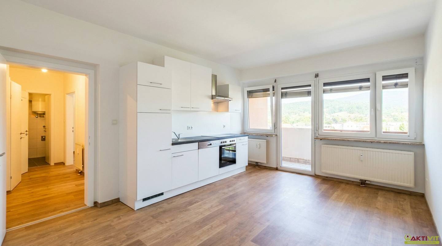 Renovated 2.5-room apartment in Gratkorn with balcony, lift and cellar.