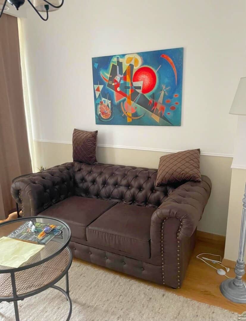 Fully furnished studio apartment with balcony for rent