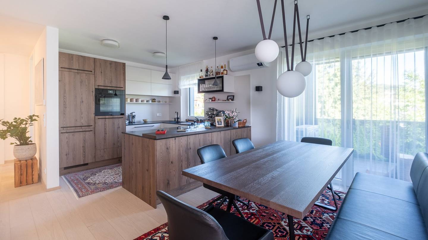LINZ GRÜNDBERG. STYLISCHE WOHNUNG MIT DESIGNELEMENTEN