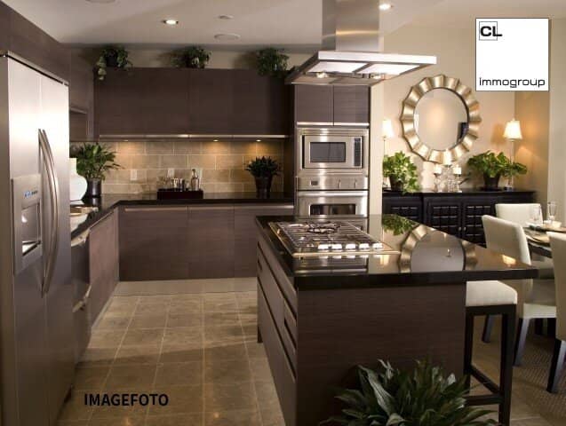 Sunlit 2-room apartment with balcony