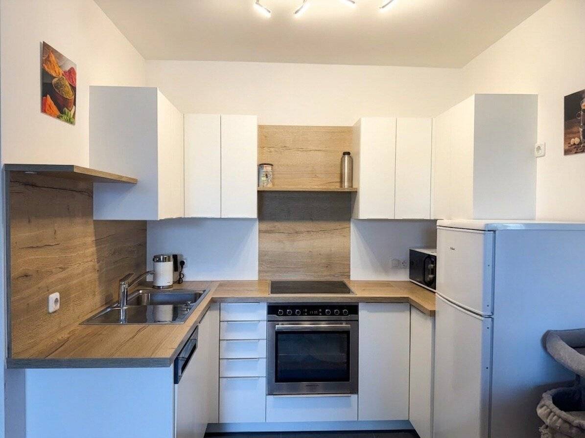 Cosy 2-room apartment near the university with large loggia in Urfahr for rent
