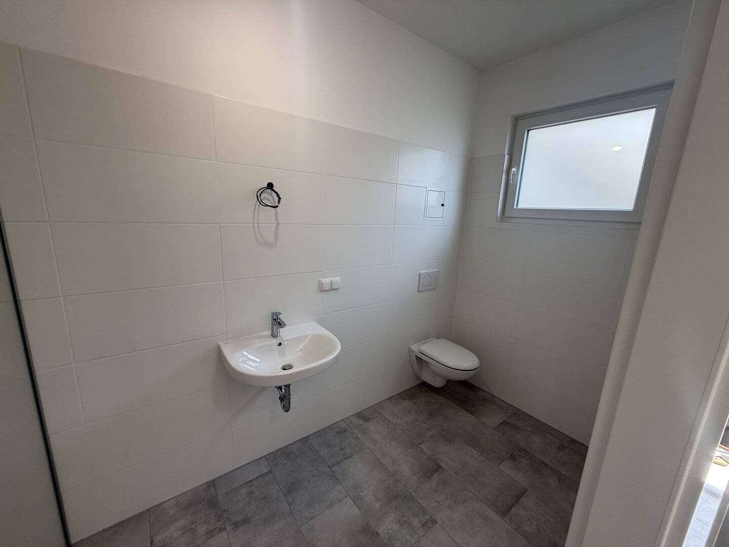 1. OBERGESCHOSS | 57M2 | 2 TG- PARKPLÄTZE | 2 SCHLAFZIMMER | 16M2 BALKON
