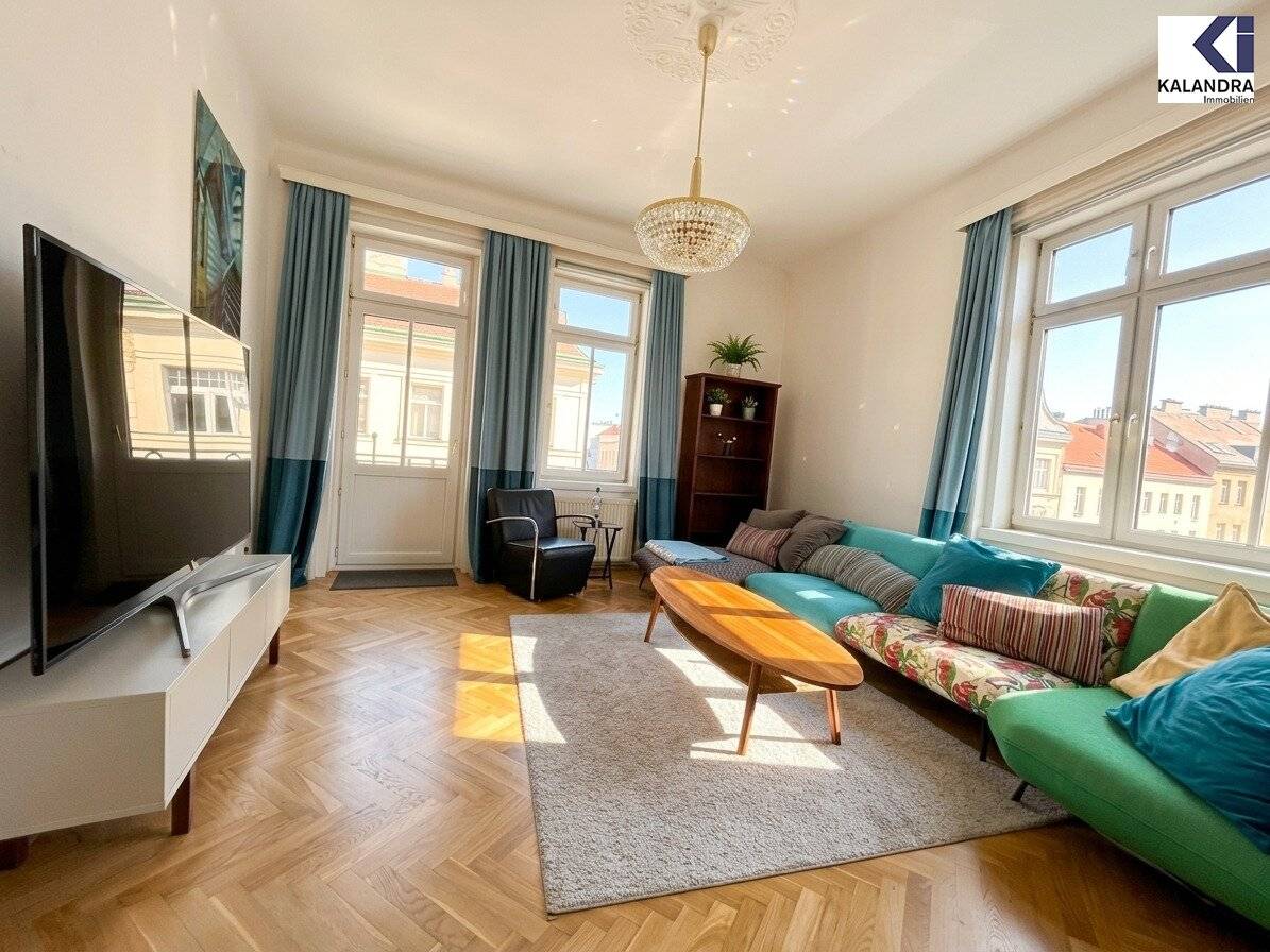 360 TOUR // FURNISHED STYLE APARTMENT near DANUBE CANAL