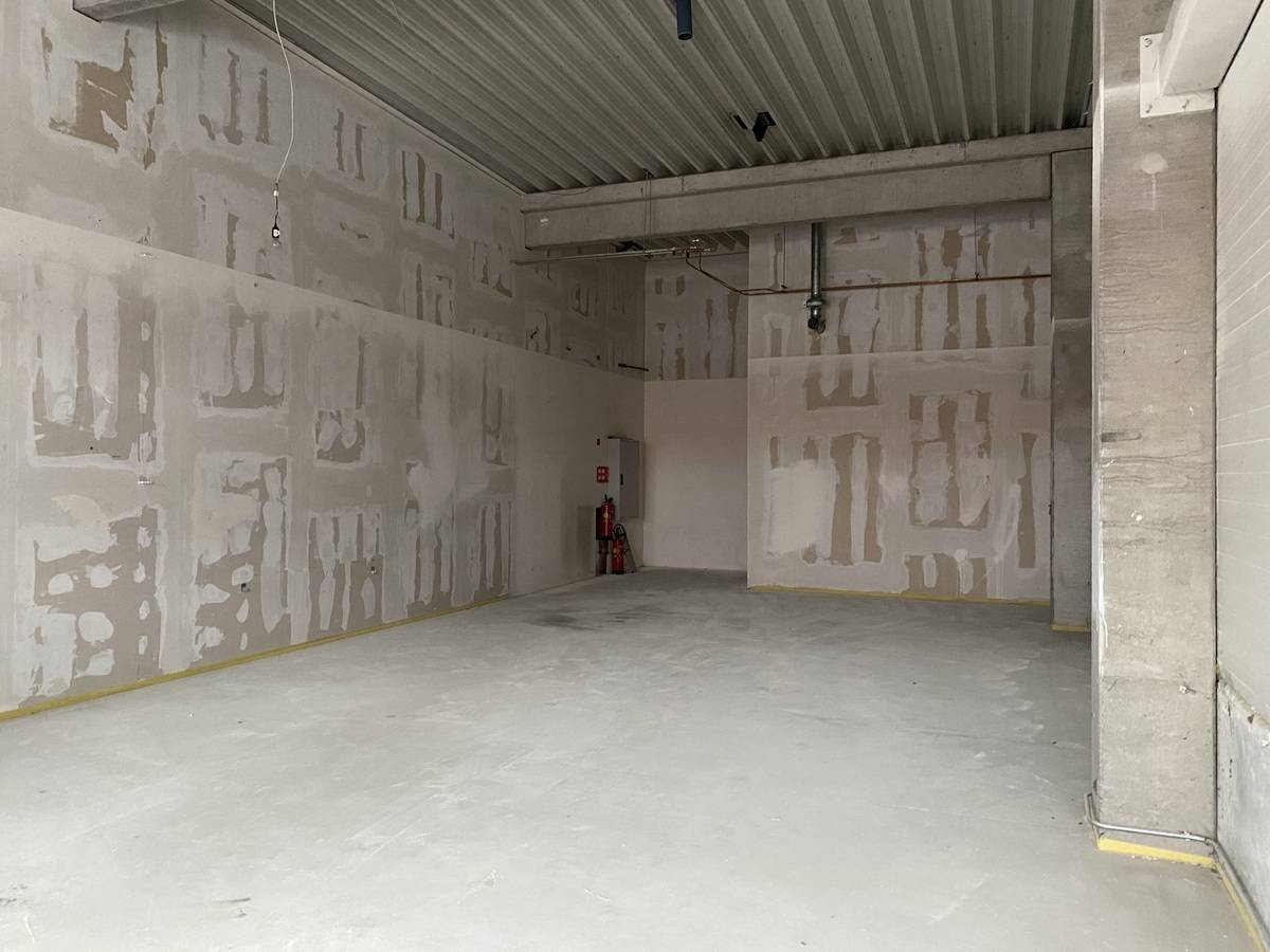 Ground floor Arena Mattersburg Glass front deesktop?