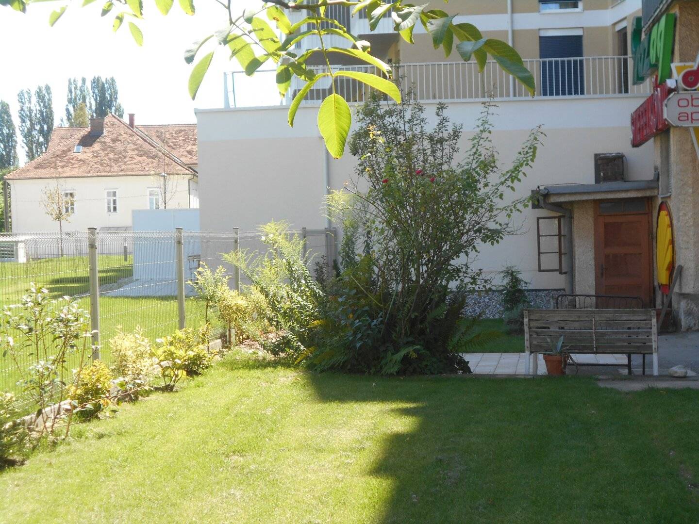 Sunny 2-room apartment plus kitchen near CITY PARK, AUGARTEN