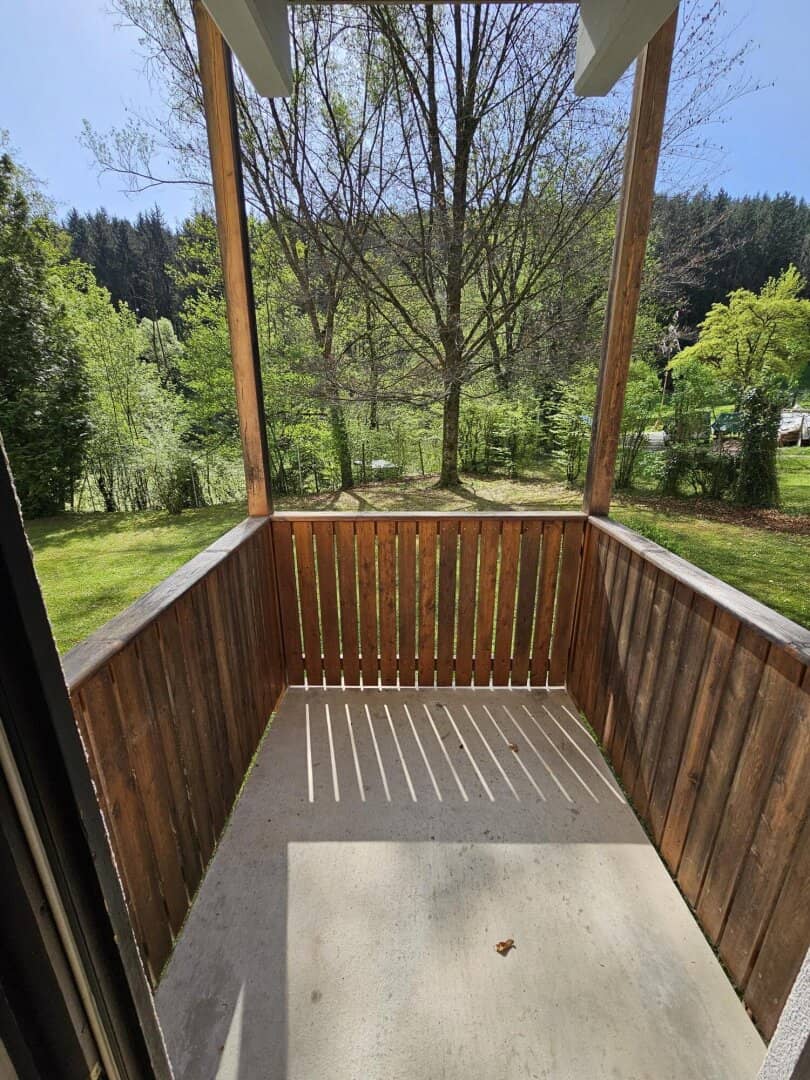 permanent 2-room apartment with chic balcony and view of greenery