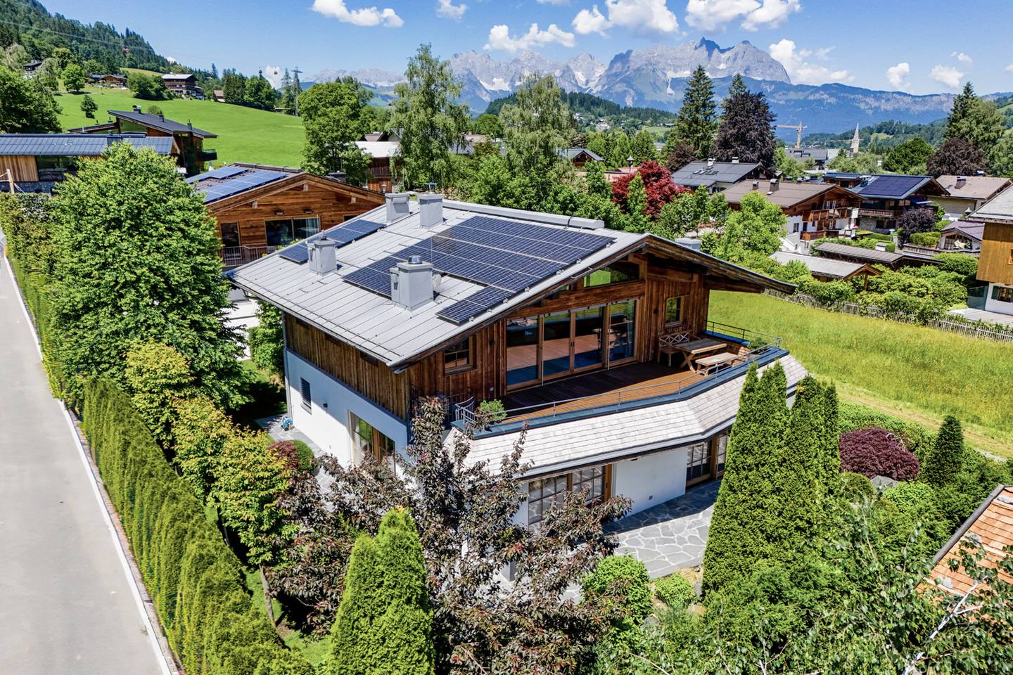Ski in Ski out Wohnung mit privatem Spa und Garten