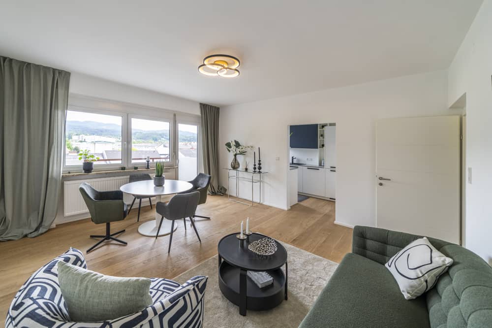 Hochwertig sanierte Wohnung mit Balkon und Weitblick
