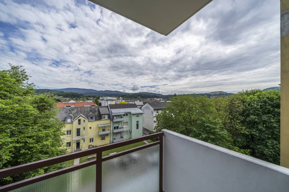 Hochwertig sanierte Wohnung mit Balkon und Weitblick