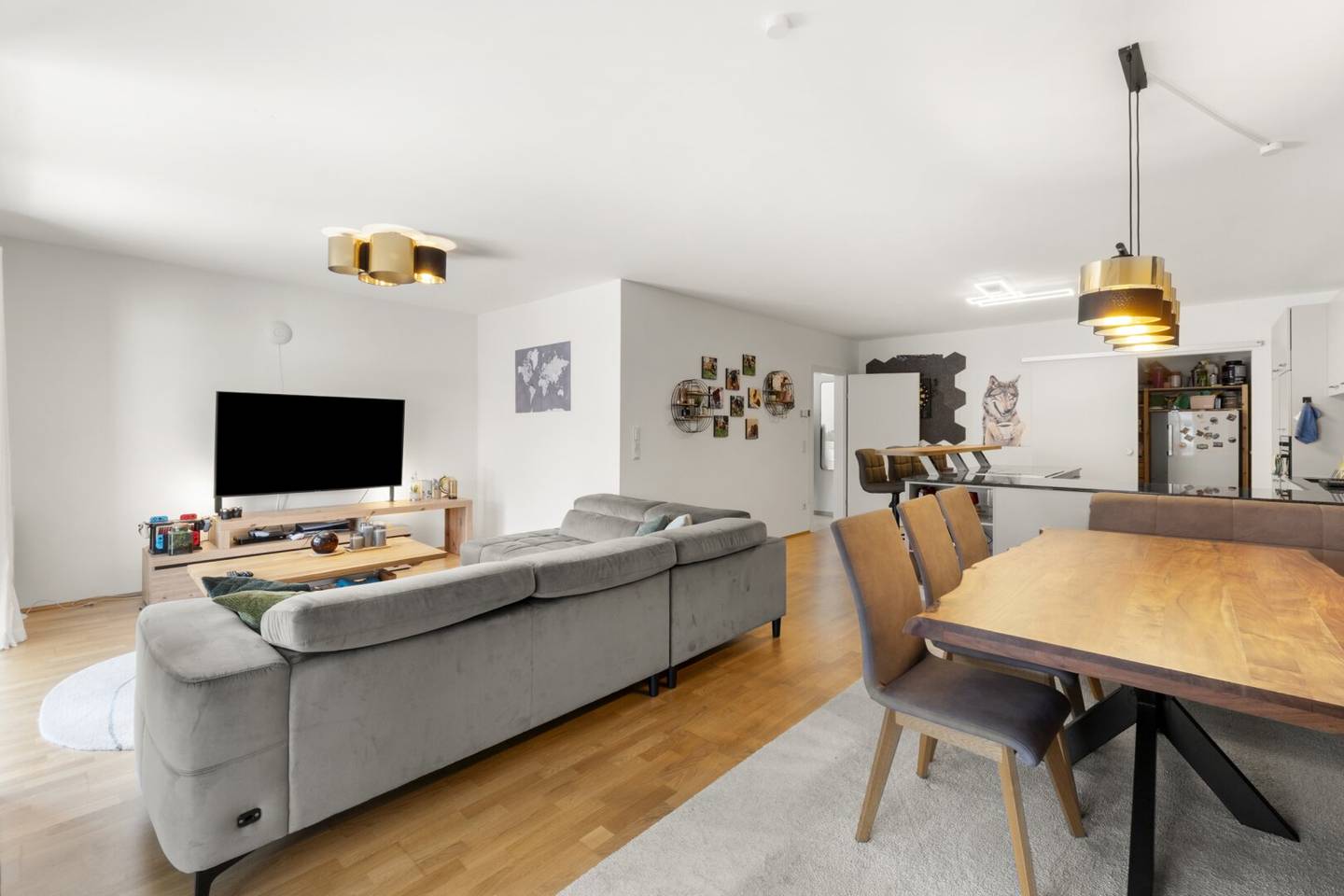 Swipe Right! Familientraum in Klagenfurt Nord | 125 m² Wohnfläche | 2 Carportstellplätze | Klimaanlage | Garten