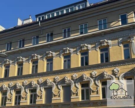 Charming 4-room apartment near Hugo-Wolf-Park