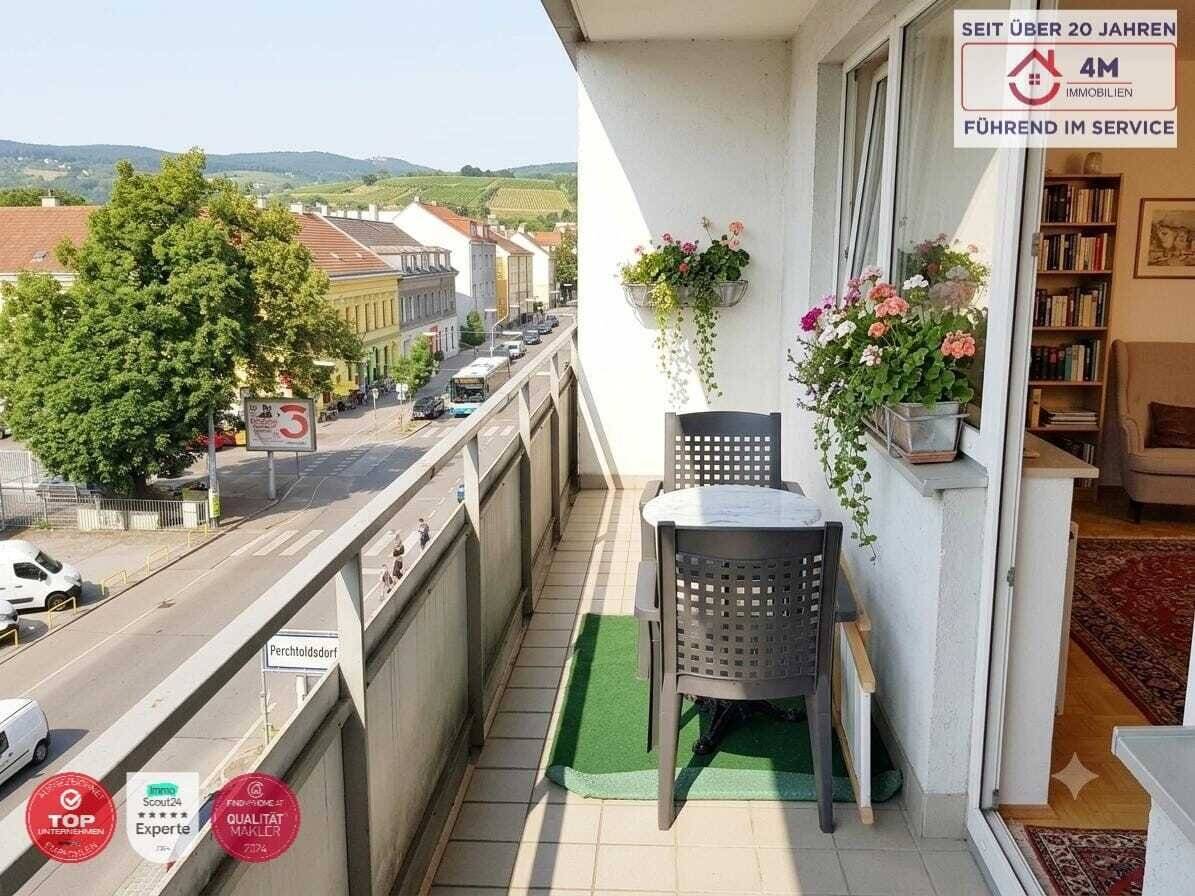 Modernized top 2-room apartment with distant view &amp; loggia
