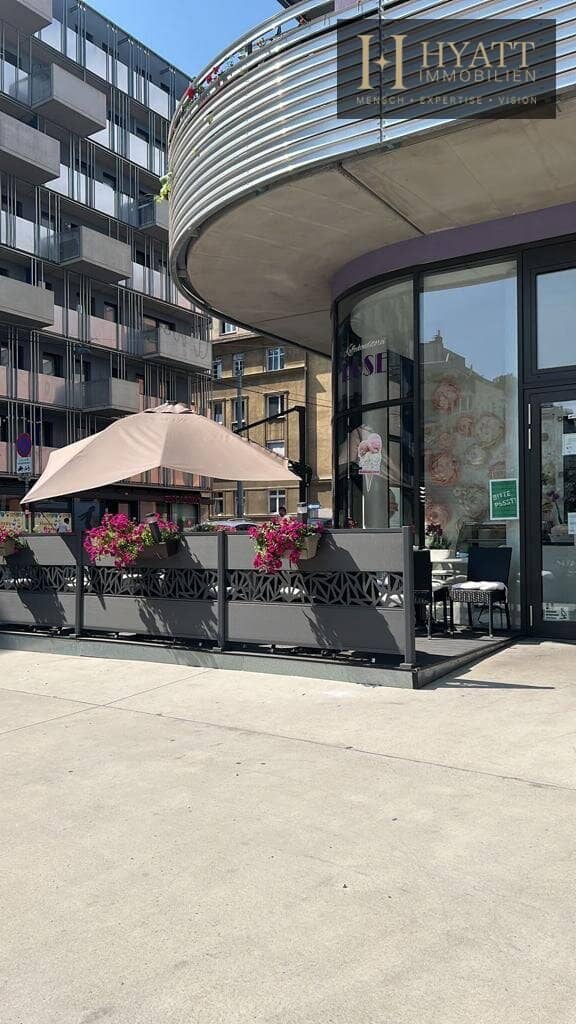 Charming café with generous 25m² terrace 11th District, 35.5m², only 468.73€ rent!