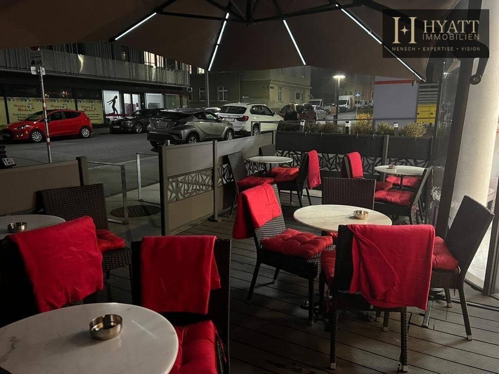 Charming café with generous 25m² terrace 11th District, 35.5m², only 468.73€ rent!